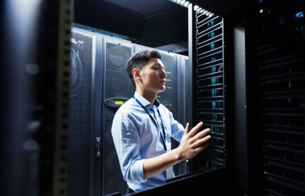Why Choose PraHost Dedicated Servers for High-Performance Hosting Solutions